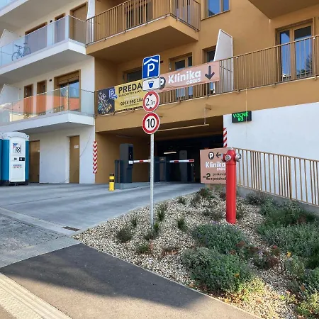 Appartement Moderny A408 V Centre Nr, Parkovanie V Cene