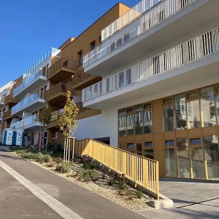 Apartamento Moderný A408 V Centre Nr, Parkovanie V Cene Nitra