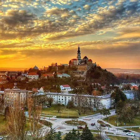 Daire Moderny A408 V Centre Nr, Parkovanie V Cene