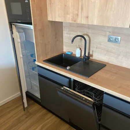 Moderný A408 V Centre Nr, Parkovanie V Cene Apartamento *
