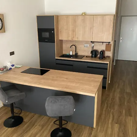 Moderny A408 V Centre Nr, Parkovanie V Cene *