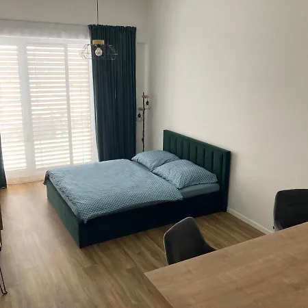 Moderný A408 V Centre Nr, Parkovanie V Cene Apartamento