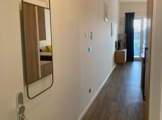شقة Moderny A408 V Centre Nr, Parkovanie V Cene نيترا